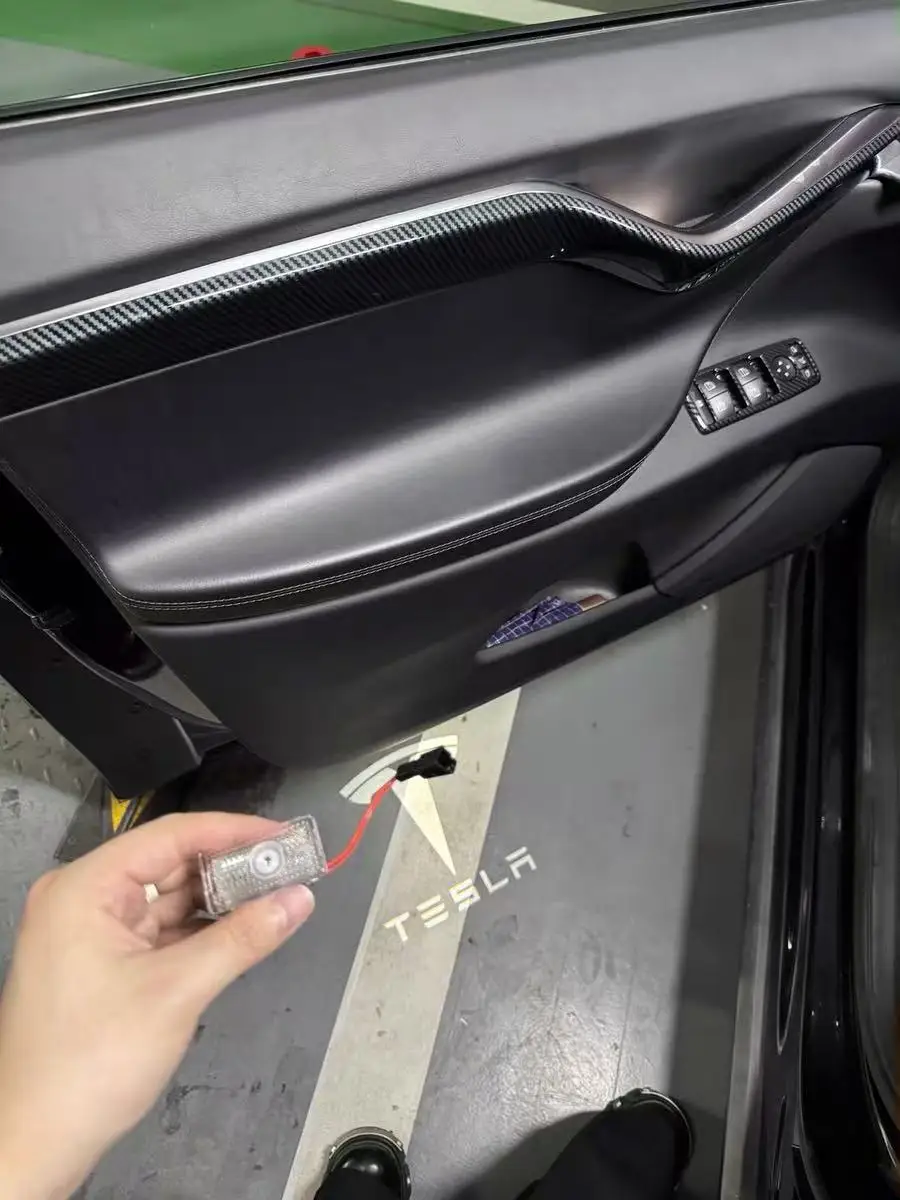 2 قطعة LED سيارة ترحيب أضواء الباب شعار ملحق ل تسلا SpaceX نموذج 3 هايلاند 2023 نموذج S نموذج X نموذج Y-Eur Roa #4