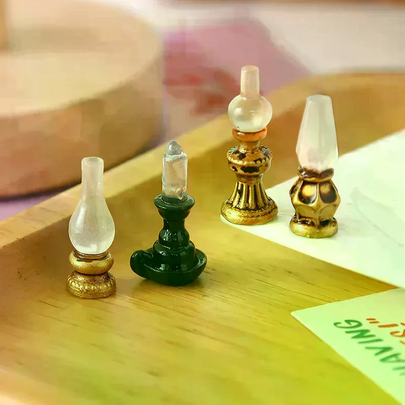 

5Pcs Dollhouse Simulation Retro Wall Lamp Oil Lamp Model Dollhouse Furniture Decoration Kid Pretend Play Toys