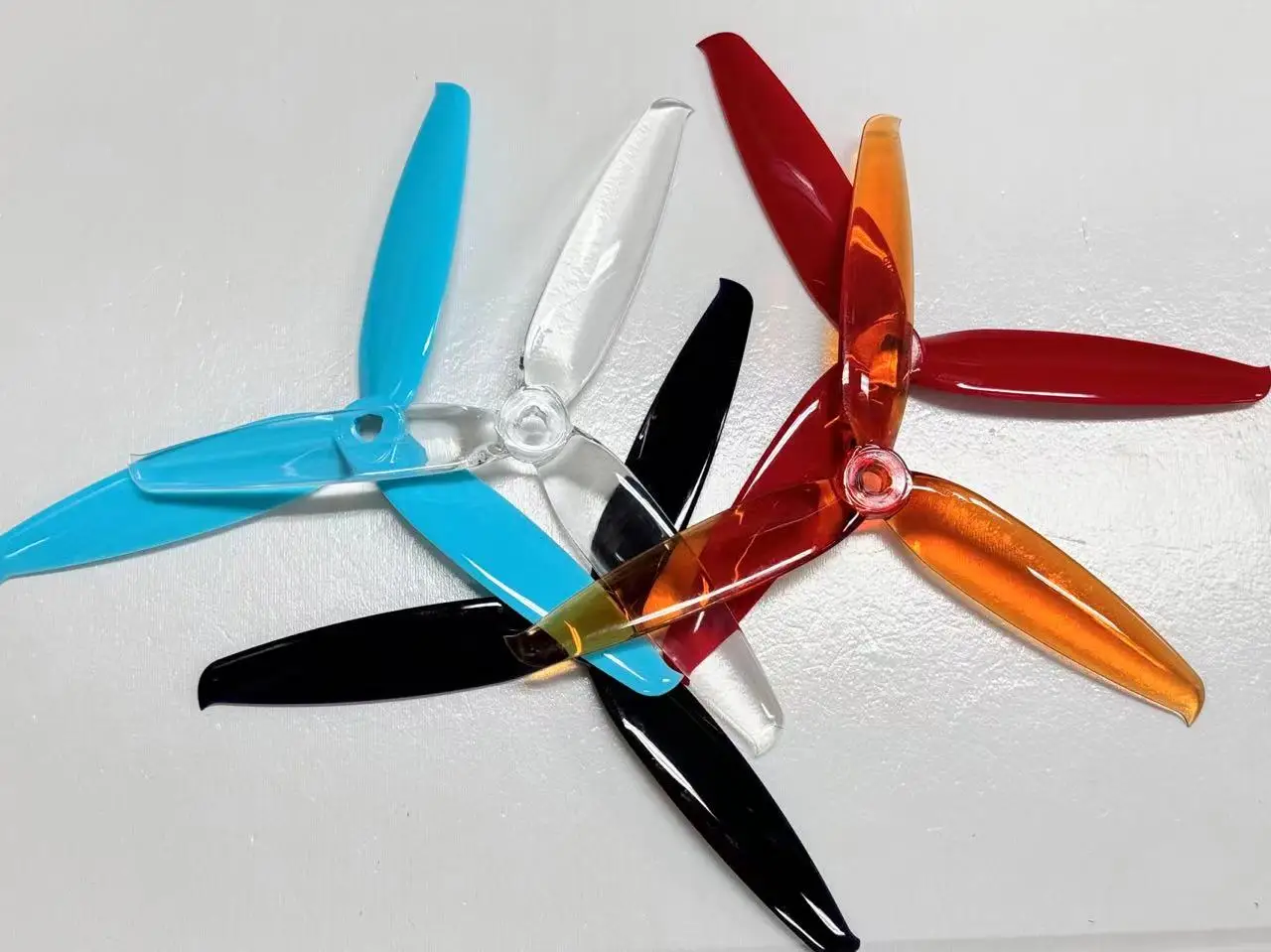 2 pair 5 colors Gemfan 6042 6.0x4.2 FPV PC 3 propeller Prop Blade CW CCW shaft through the machine more special motor 2407