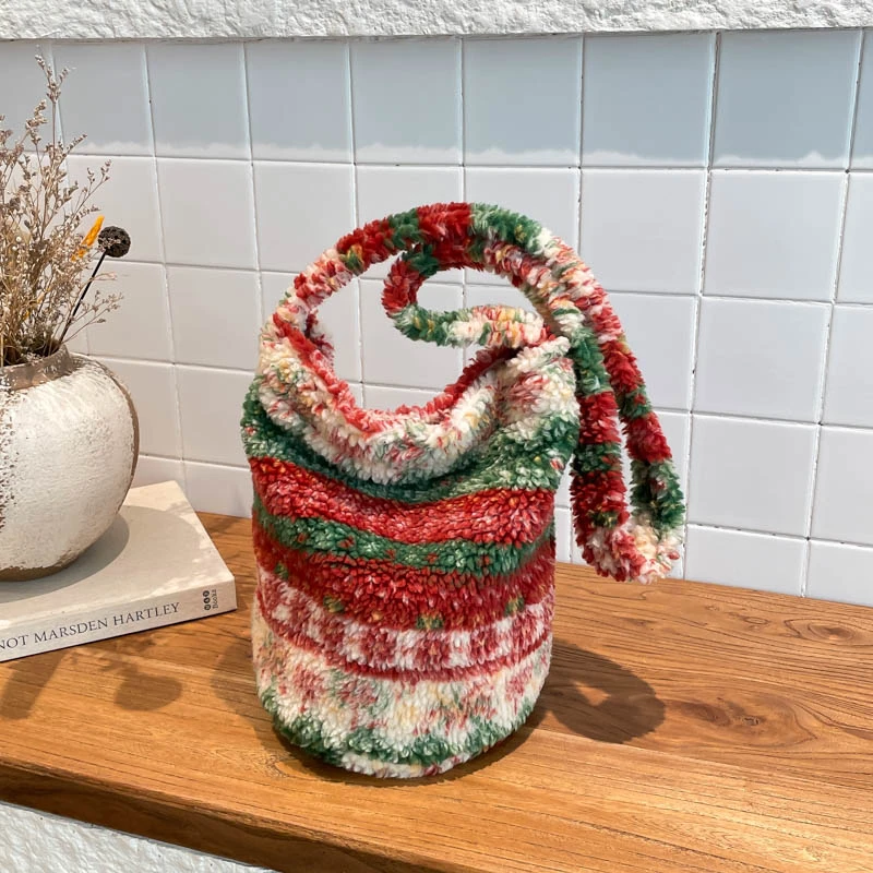 حقائب اليد النسائية الشتوية عالية الجودة سماكة المخملية المرقعة سستة دلو 2026 الاتجاه الجديد حقائب كروسبودي الطراز الرجعية