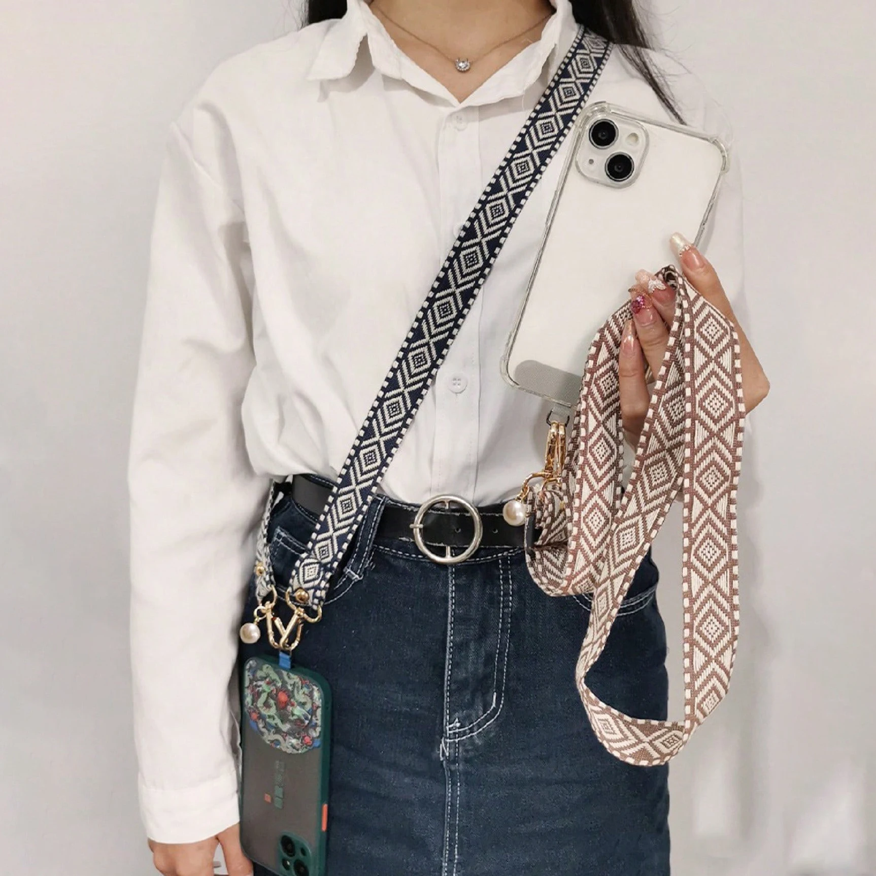 

Trendy Line Lattice Stylish Pearl Pendant Bracelet Phone Crossbody Lanyard Rope Neck Rope Chain Compatible With Phone Case