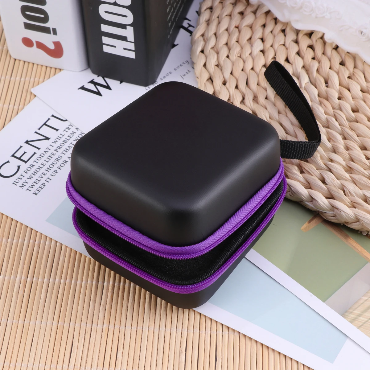 

1pc Essential Oils Storage Box Water Resistant Hard Shell Case for 5ml Roller Bottles Travel Holder Aromatherapy Bottle