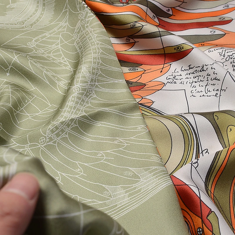 Green Horse Luxury Designer Silk Scarf High Quality Square Bandanas Herm Rolling Edges Shawls Head Bag Accessories Mother Gift