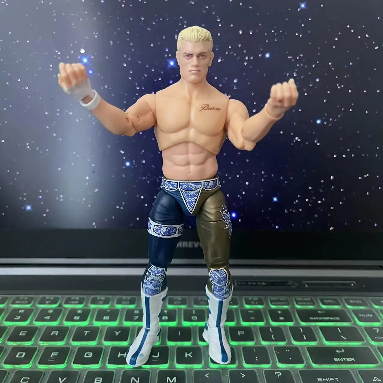 DA 6.5 \'\'CODY RHODES MMA/WWE/AEW Stardust Figura Original Challenge Arena Wrestling Gladiator Moving Figure