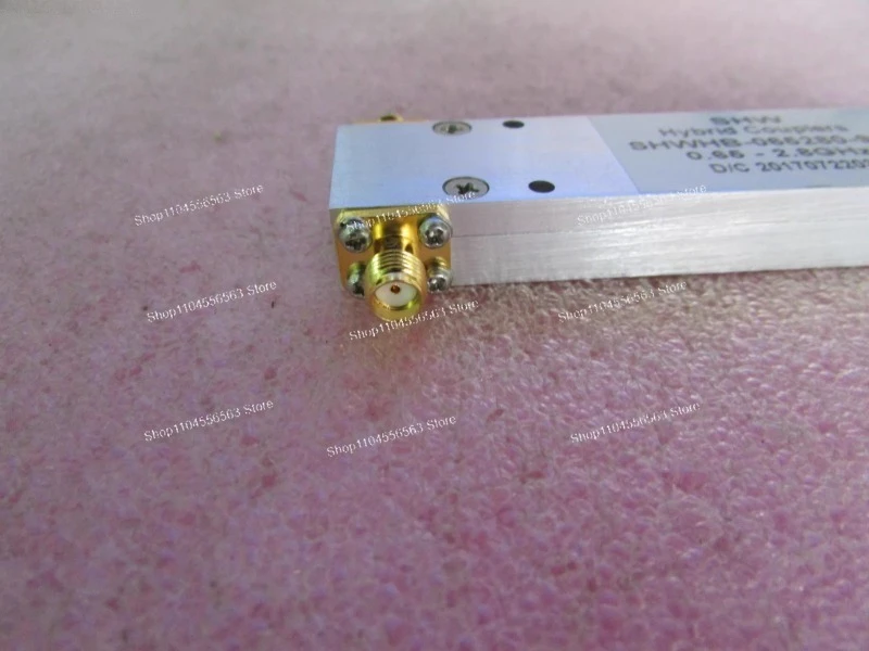 ​ ​ SHWHB-065280-90S 0,65-2,8GHz 90 °   Ponte di accoppiamento - Alta precisione 90 °   Spostamento di fase e divisore di potenza 3 dB per sistemi RF ​ ​