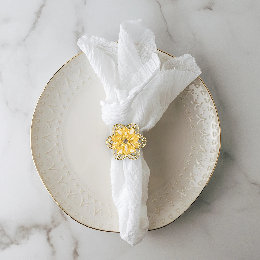 

24pcs Metal Napkin Rings Adjustable Floral Paper Towel Holder Pink Hollow Out Flower Design Elegant Table Decor for Family