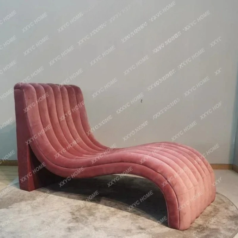 

A Modern Strip Chair Nordic Restaurant Creative Stool Model Room Leisure Bending Chair