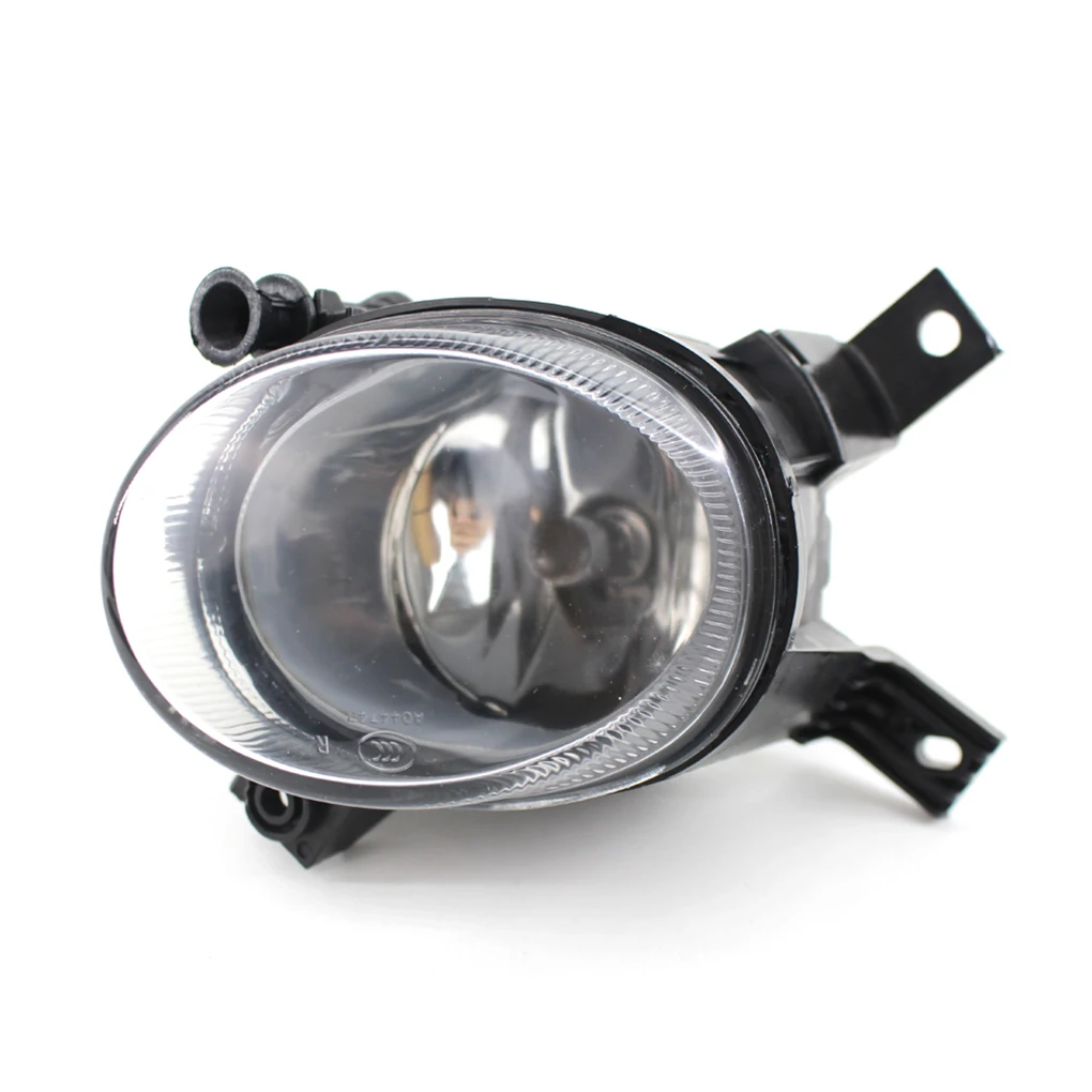 

Right Side Autos Fog Light Housing Without Bulbs Car Accessory 8E0 941 700C for A4 B7 05-08 A3 04-13