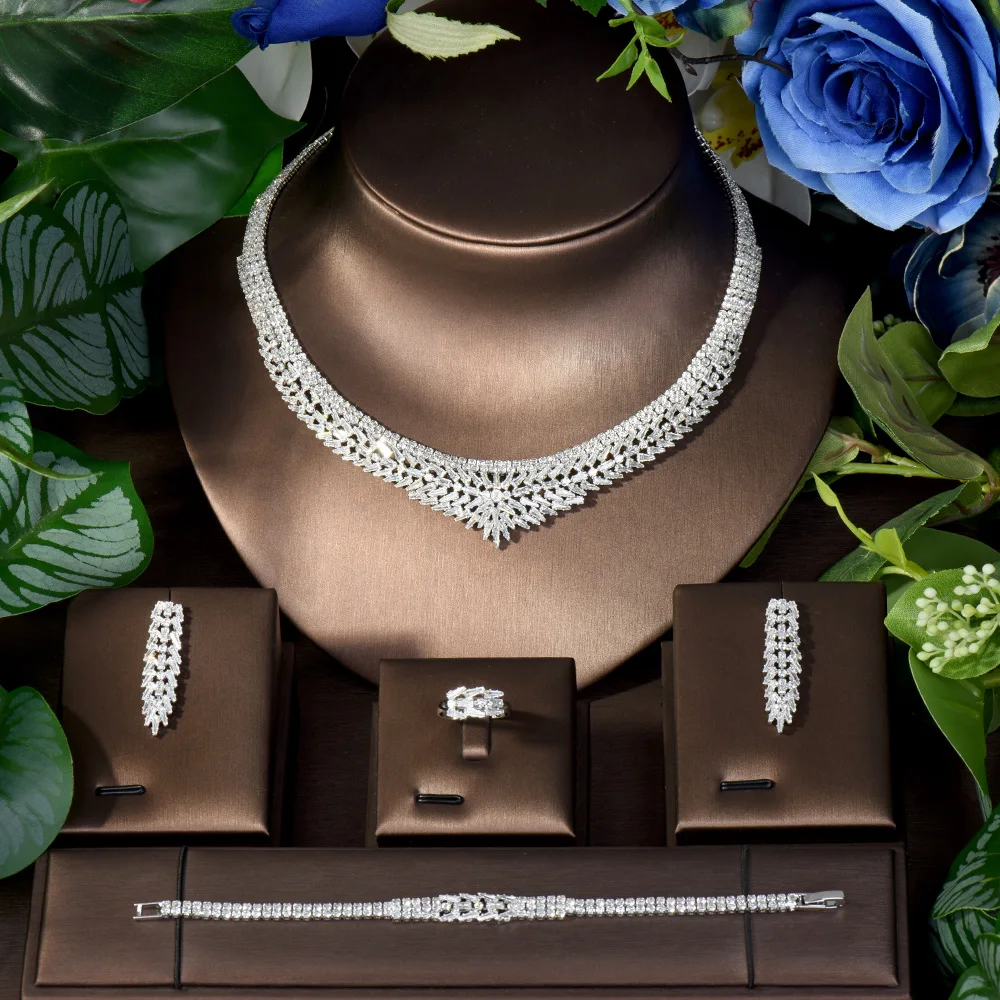 HIBRIDE Elegant Atmosphere Embellished Dress UAE Dubai Women's Necklace and Earrings Jewellery Set Bridal Wedding Dating S-104