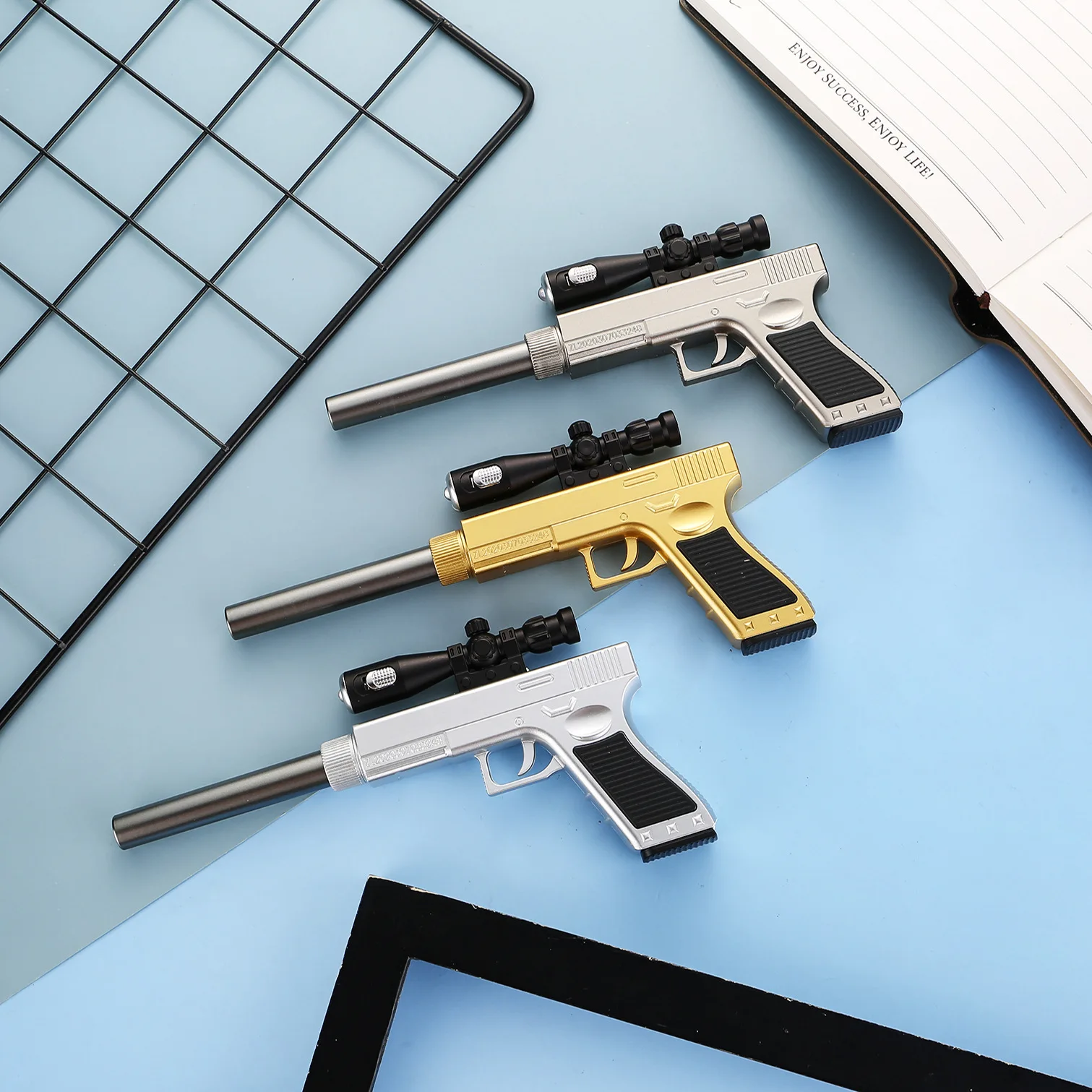 Creative Simulation Elite Pistol Gel Pen with Light Black Ink PUBG Weapon Luminous Pistol Pens School Stationery Children's Gift