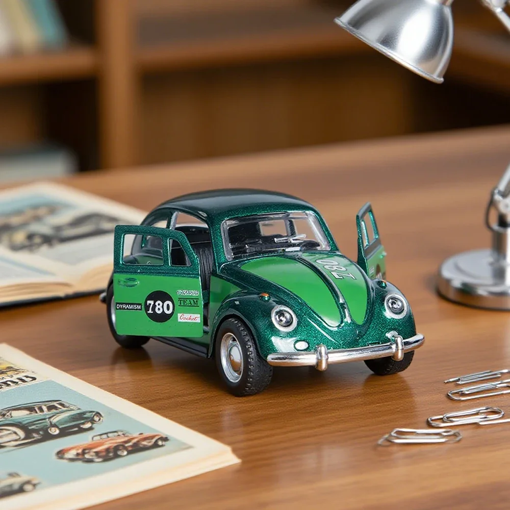 1:36 Retro Green Cute Beetle Alloy Model Car, Pull-Back Mechanism, Doors Can Be Opened, Children's Gift Model Car Decoration