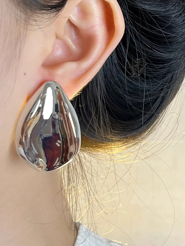 Boucles d'oreilles uniques en forme de goutte d'eau en métal, Surface de paysage froid minimaliste européen et américain