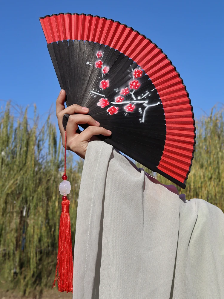 

Double-Sided Dance Fan Easy to Open And Close Portable Walking ow Fan Quilted Velvet Fan Bone Material Is Bamboo