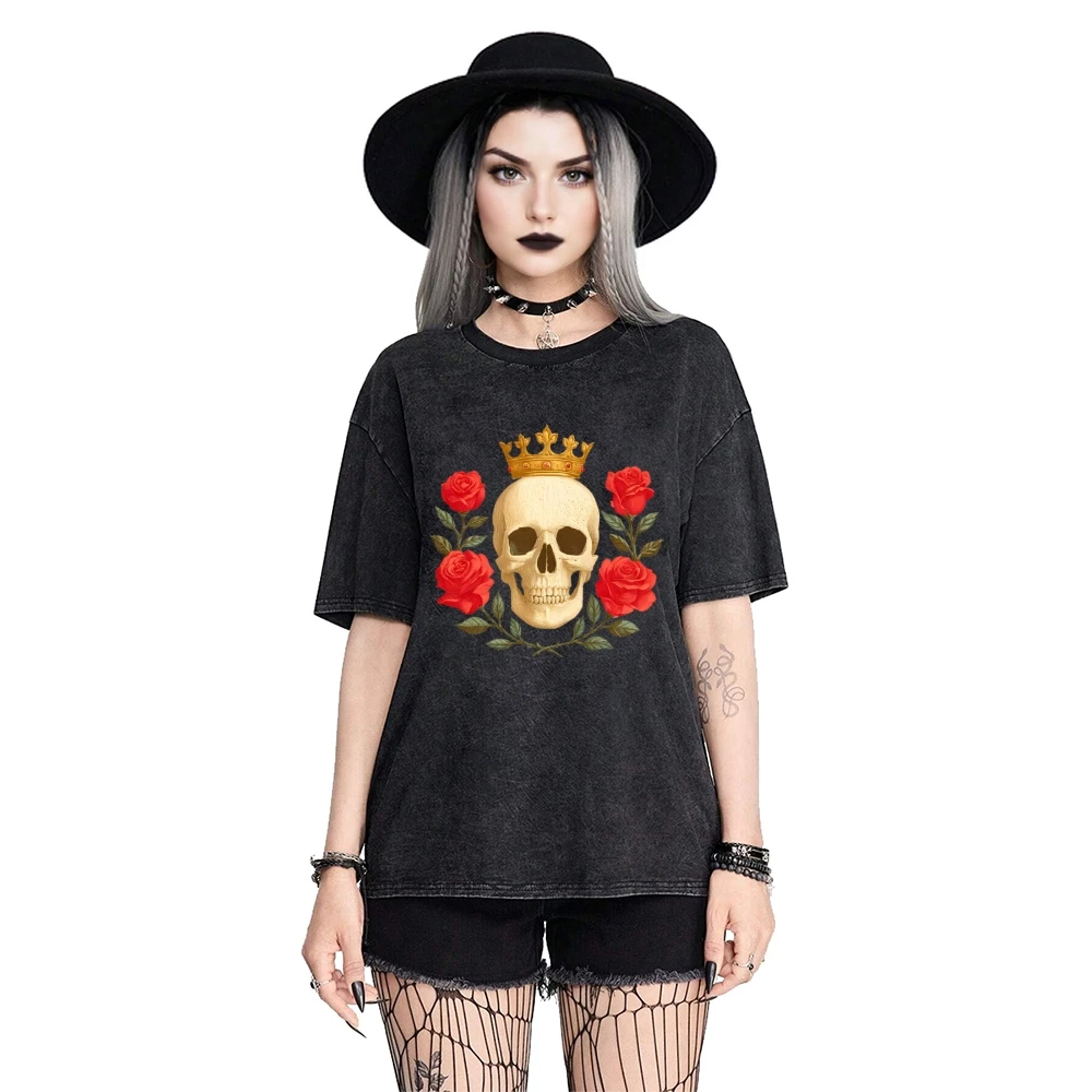 

Черная футболка унисекс большого размера в стиле ретро с черепом, украшенная королевской короной и красными розами, уличная одежда в стиле панк Y2K