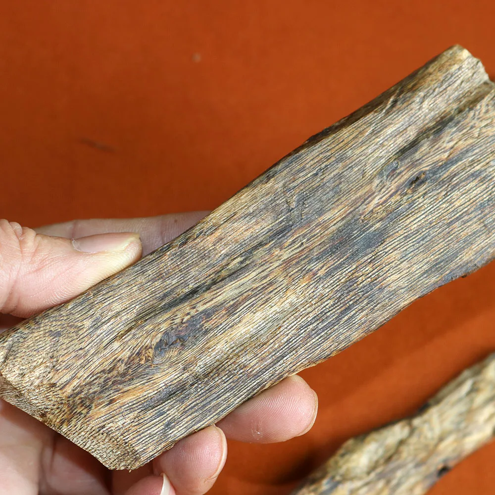 

Chinese HaiNan Kyara Wood Block 39gram Home Decor Ornament Cultivated Eco-Friendly Natural QiNan Incense Kynam Chips