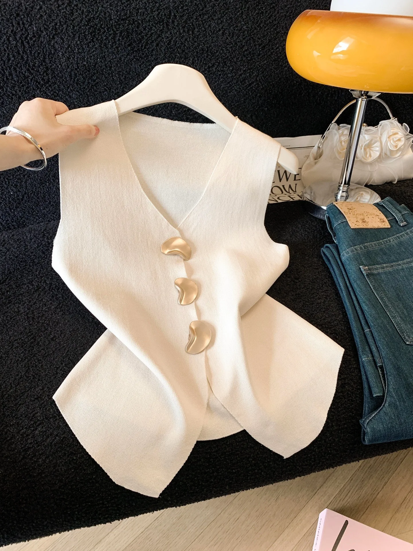 

Korean Style V-Neck Knitted Vest Women's Summer Fashion Asymmetrical Sleeveless Top Soft Comfortable Commute Style Regular Le...