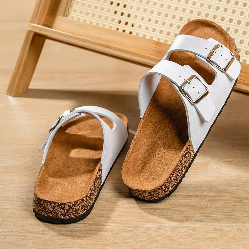 Summer Men's 2024 Large Boken Slippers Outdoor Wearing Couples Indoor Soft Sole Bathroom Anti Slip Super Sandals Slippers Trend