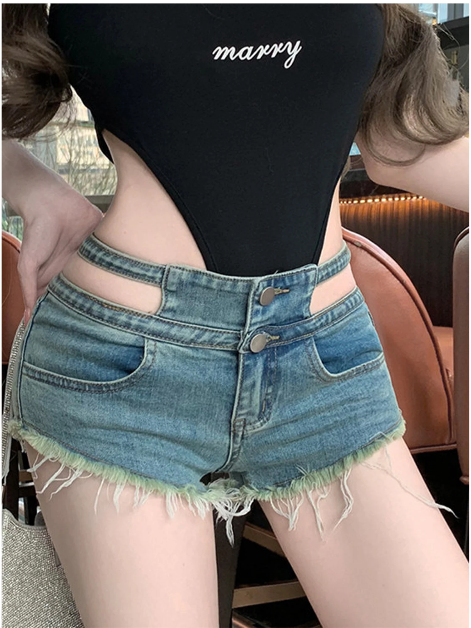 Damskie niebieskie mini szorty jeansowe typu booty, vintage, z niskim stanem, mikro jeansy, szorty w stylu lat 2000, Y2k, gyaru, ażurowe, seksowne spodnie kowbojskie, szorty letnie.