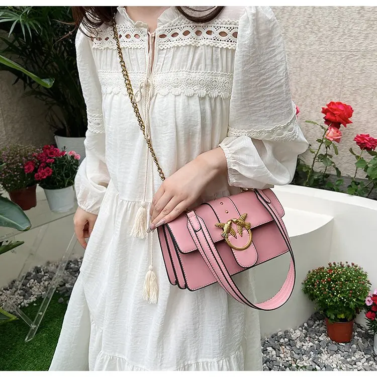 

2026 New Oriental Swallow Chain Bag, Adjustable Shoulder Strap Crossbody Bag, Retro Unique Small Square Purse for Daily Use