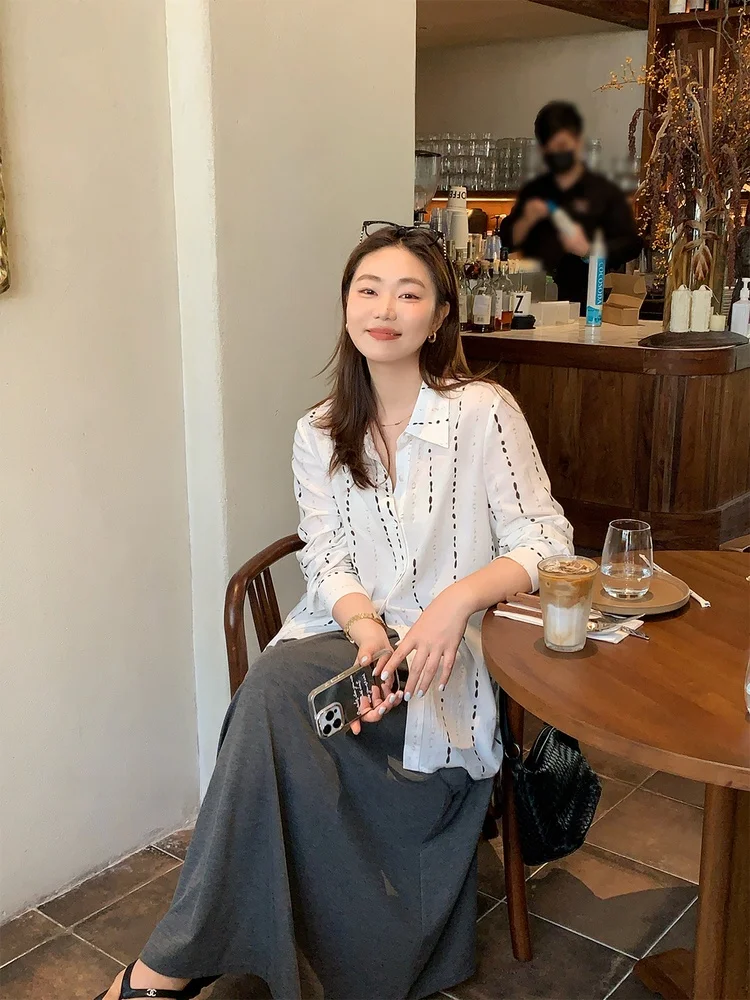 

plus Size Women's White Linen Blend irt Loose Fit French Sle Long Sve Square Collar Open Cardigan Regular Length