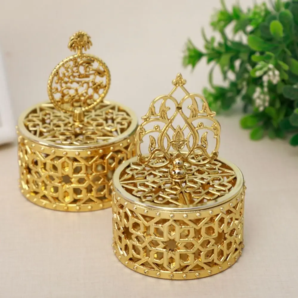 Portable Gold-plated Gold Hollow Box European Style Handheld Candy Container Box Delicate Packaging Gift Box Wedding Table