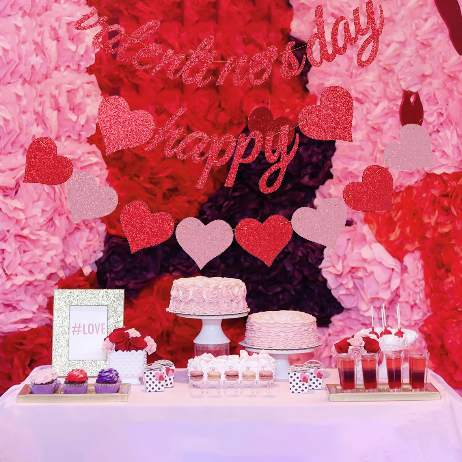 

2Pcs Heart Shape Banners Valentine's Day Pendants Stylish Designs Wedding Party Decorations Romantic Glitter Flags Lightweight