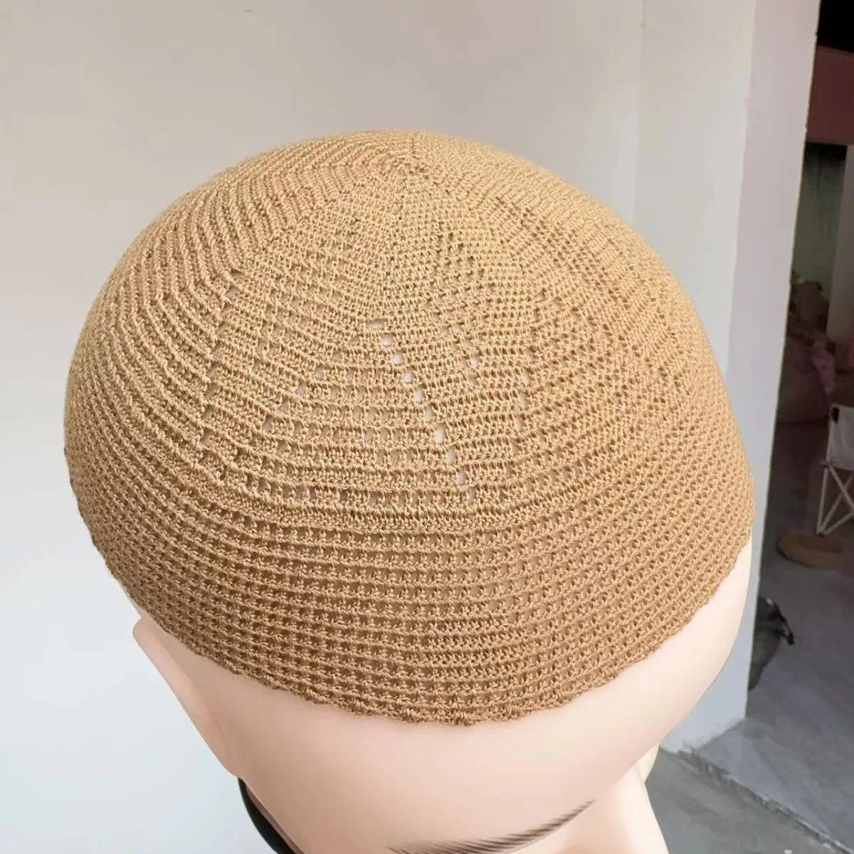 Muslimische Mützen für Männer Kleidung versand kostenfrei Schädel Gebets hut Flat Top gestrickt Mesh Kufi Kippah islamisch Saudi-Arabien Sommer 0733