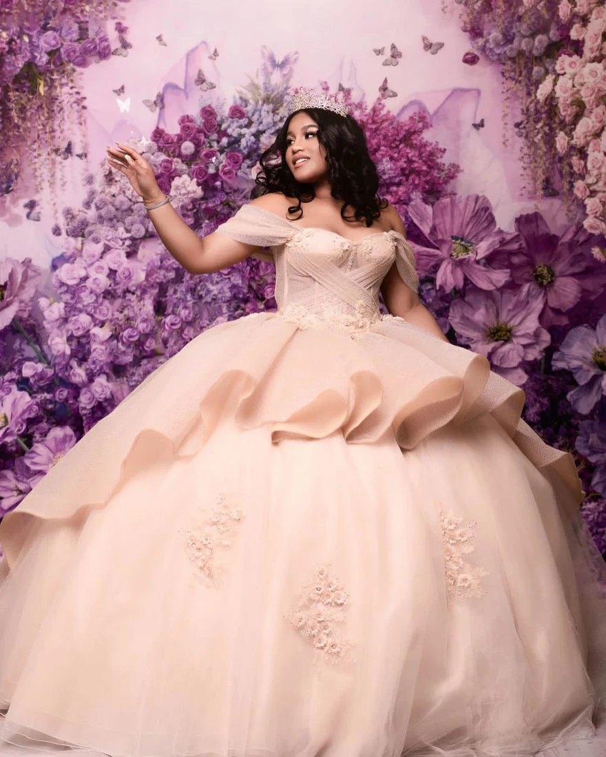 فساتين Quinceanera مخصصة باللون الوردي أحمر الخدود 2024 ثوب حفلة على شكل قلب وكشكشة مزينة حلوة 15 16 Vestidos De 15 Años YQD66