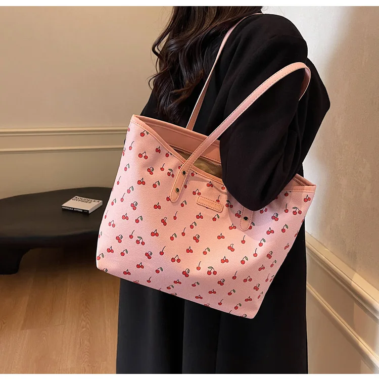 Large Capacity Shoulder Bag Commuter Girl School Tote Bag Sweet Pattern Pu Tote Bag Waterproof Design