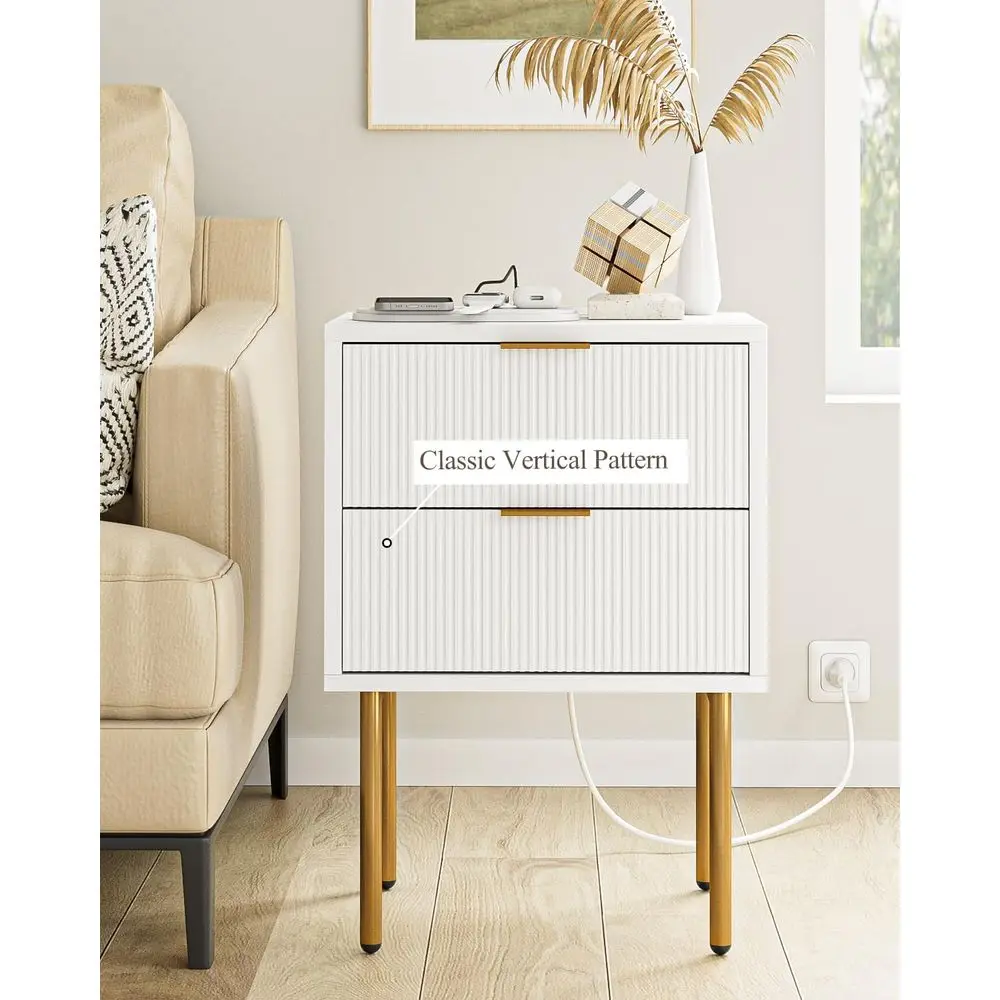 充電ステーションナイトスタンド、モダンな2引き出しサイドテーブル、ゴールドフレームベッドルームエンドテーブル、リビングルームホワイト