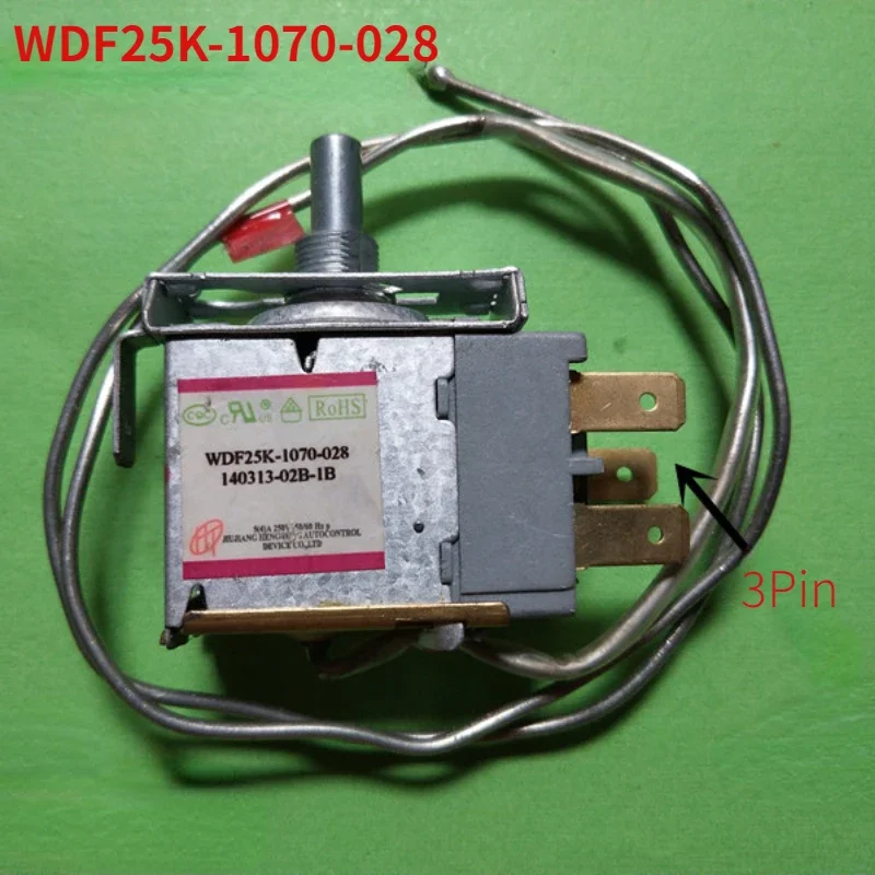 WDF25K-1070-028 original refrigerator thermostat middle screw installation method thermostat copper insert