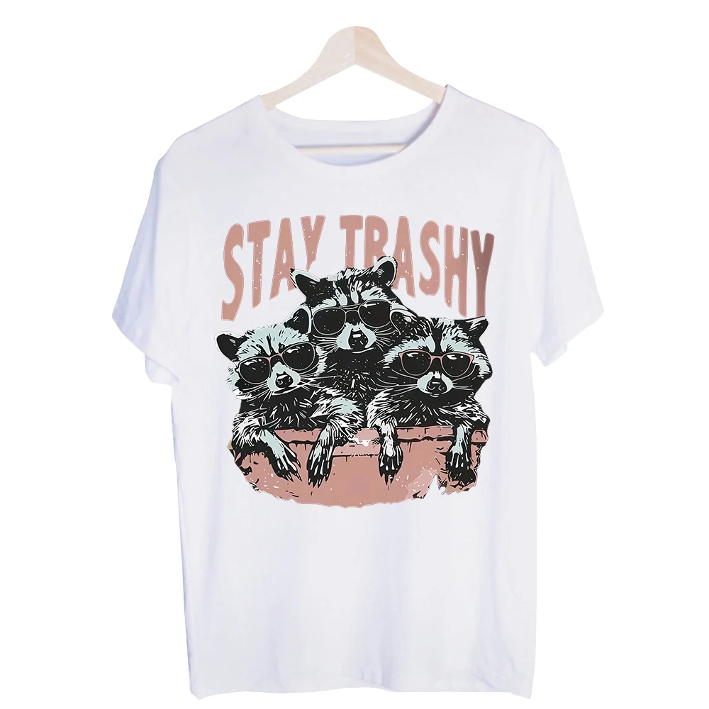 Men's Raccoon Graphic Tee, Short Sleeve Crew Neck T-Shirt for Casual Streetwear and Weekend Outfits