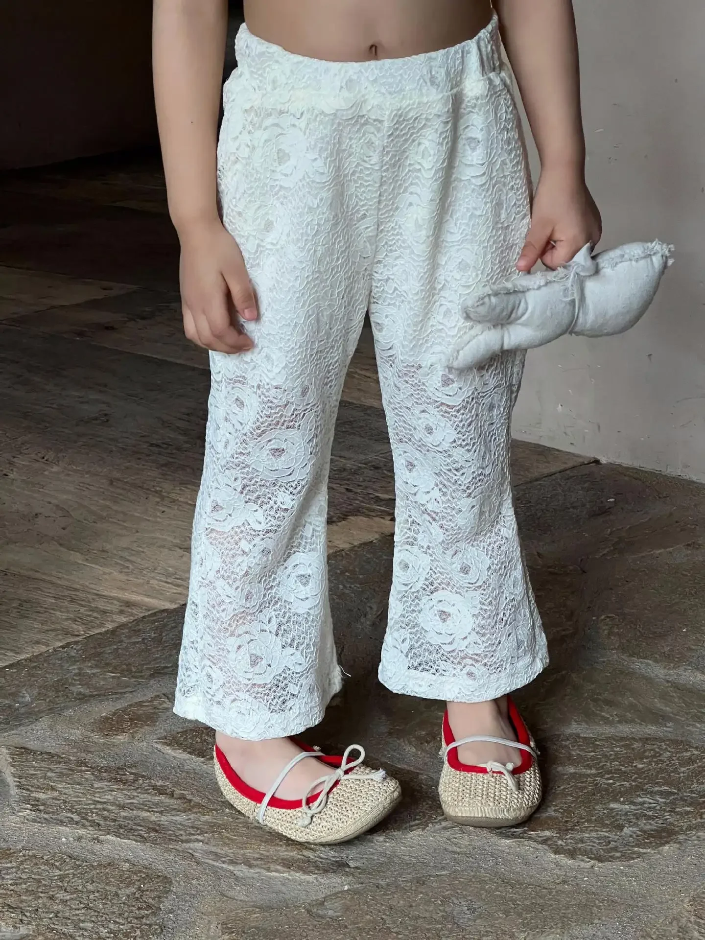 Kids Pants Korean Childrens Clothing Summer New Girl Trousers White Lace Flower Edge Trousers Elastic Force 2024 Fashion