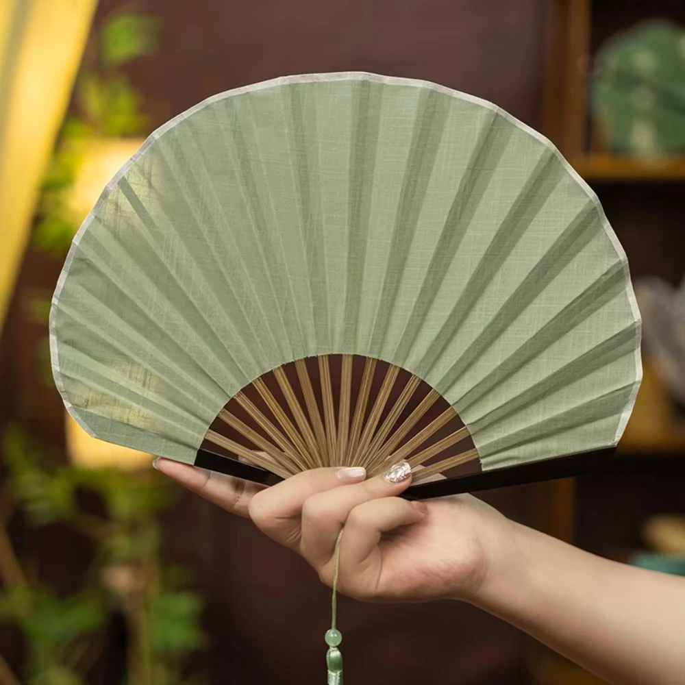Solid Color Curved Fanbone Craft Fans Retro Shell Shaped Fan Silk Cloth Bamboo Fans Japanese Style Folding Fans with Pendant