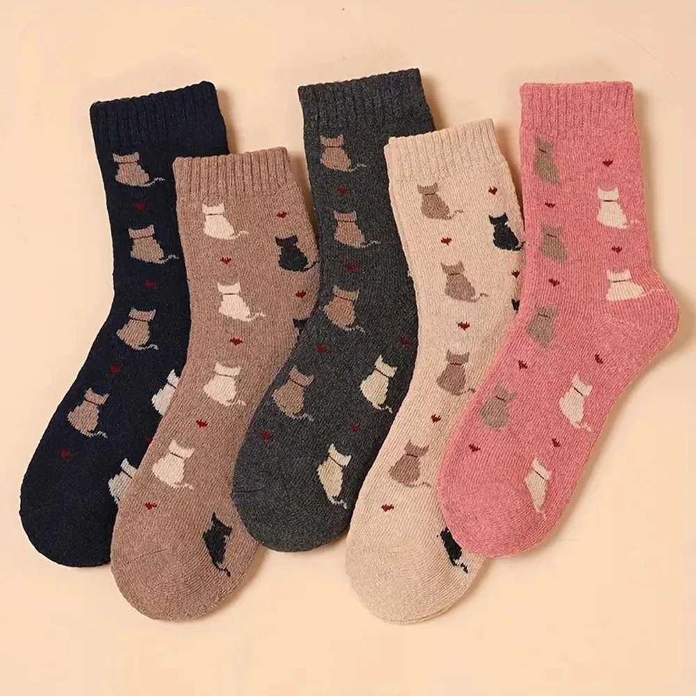 

5 Pairs of High-Quality Cartoon Cat Printed Socks for Autumn and Winter Thick and Warm Women's Midsole Socks for Home Sleep