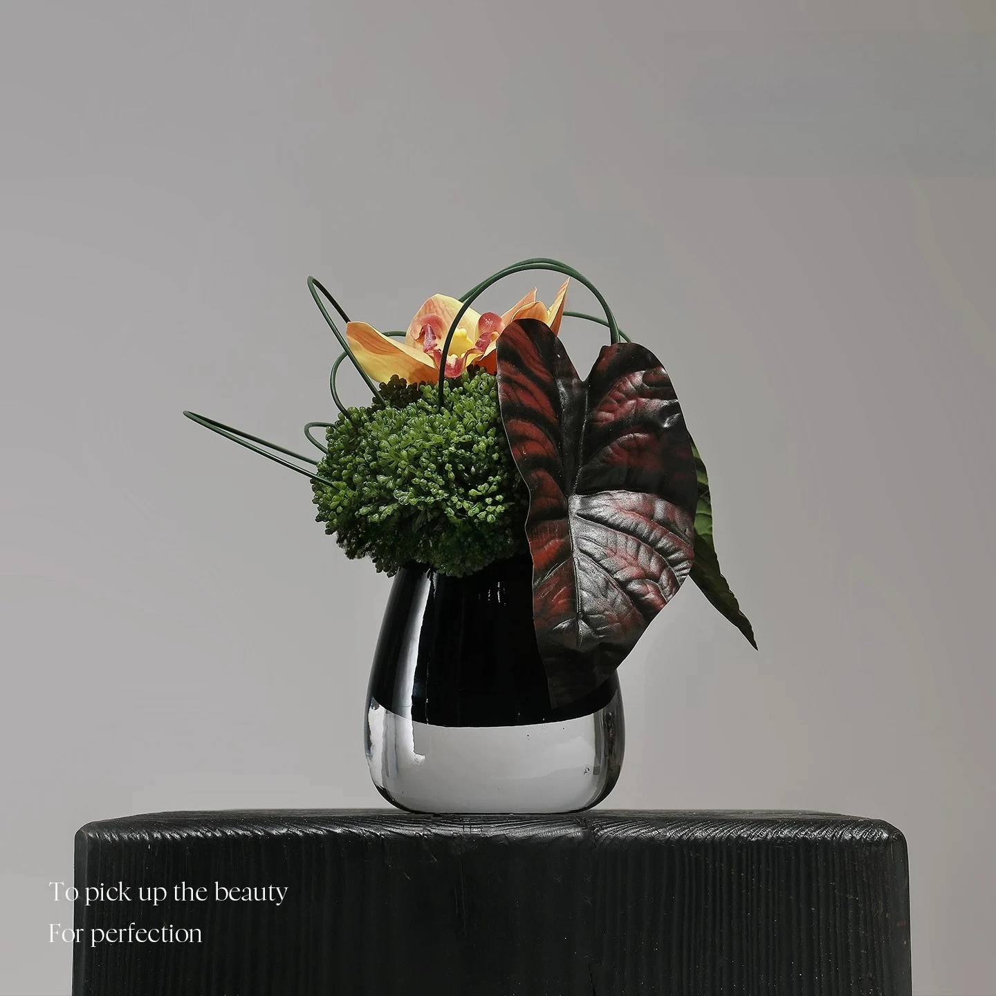 Glass Vase Nordic - Kreatywna kompozycja kwiatowa w stylu nordyckim,