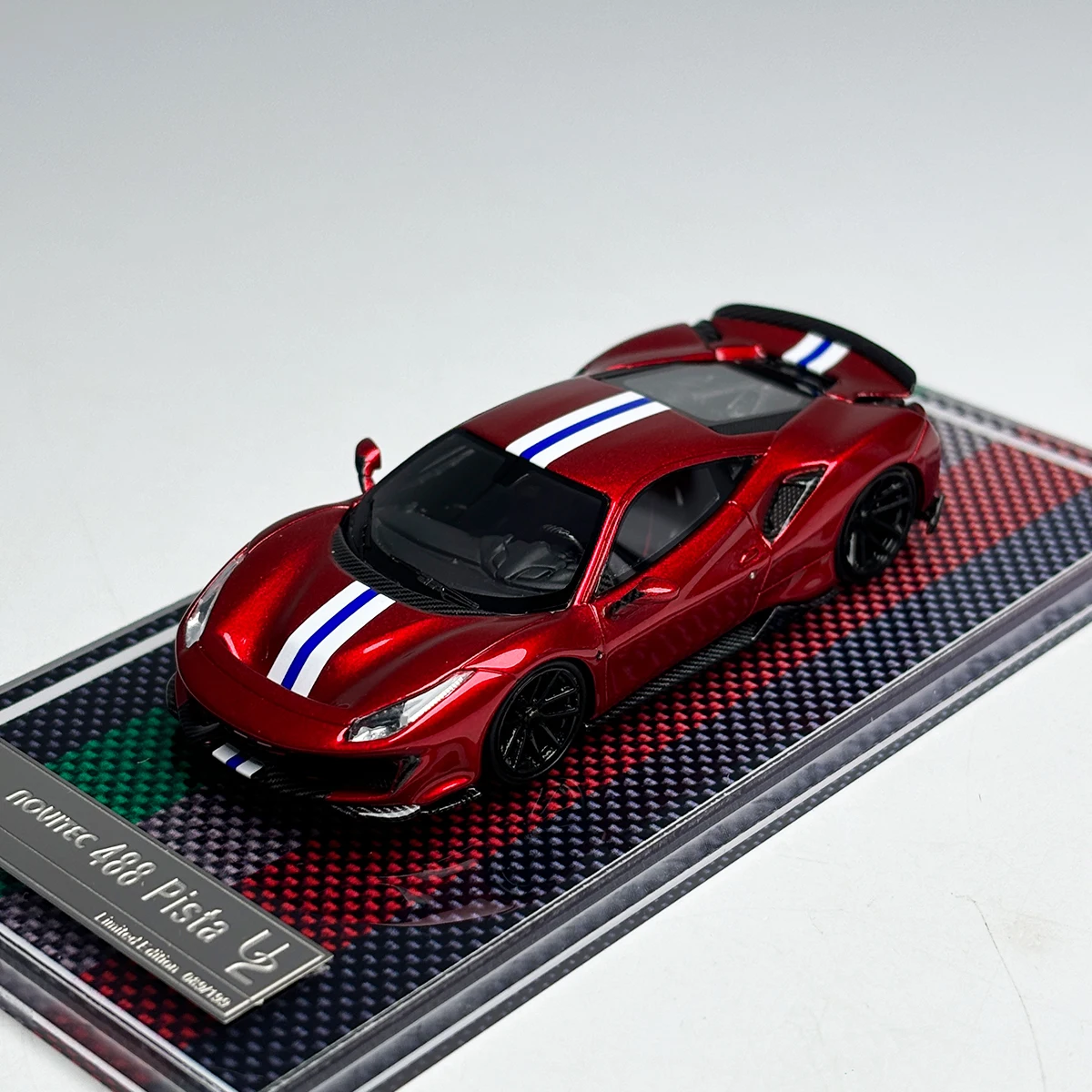 U2 1:64 Novitec 488 pista resin model car