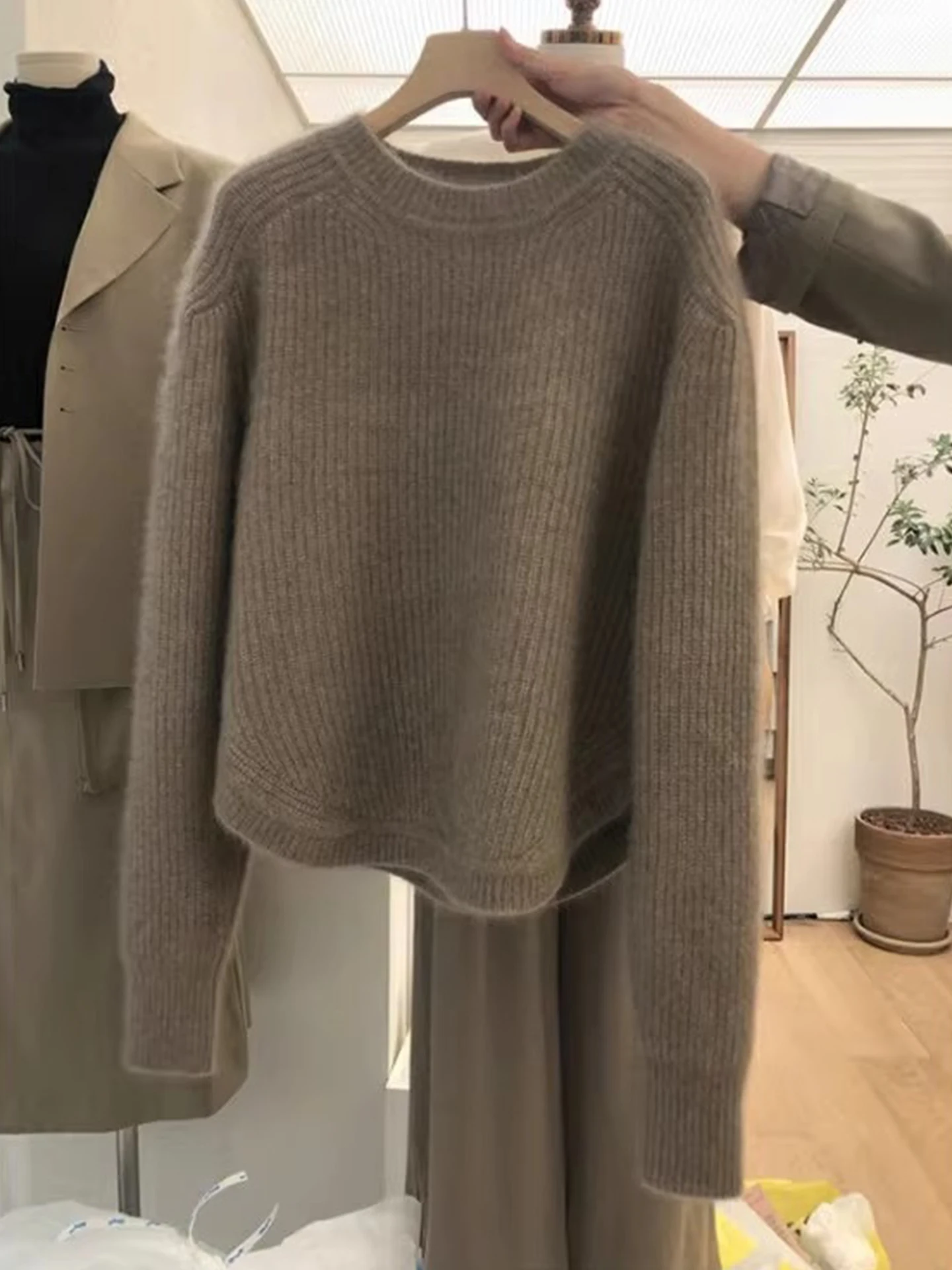 

Свитер Camere Faionable Soft Универсальный круглый трикотажный топ Ne Long Sve Удобная осенняя верхняя одежда Elely Designe...