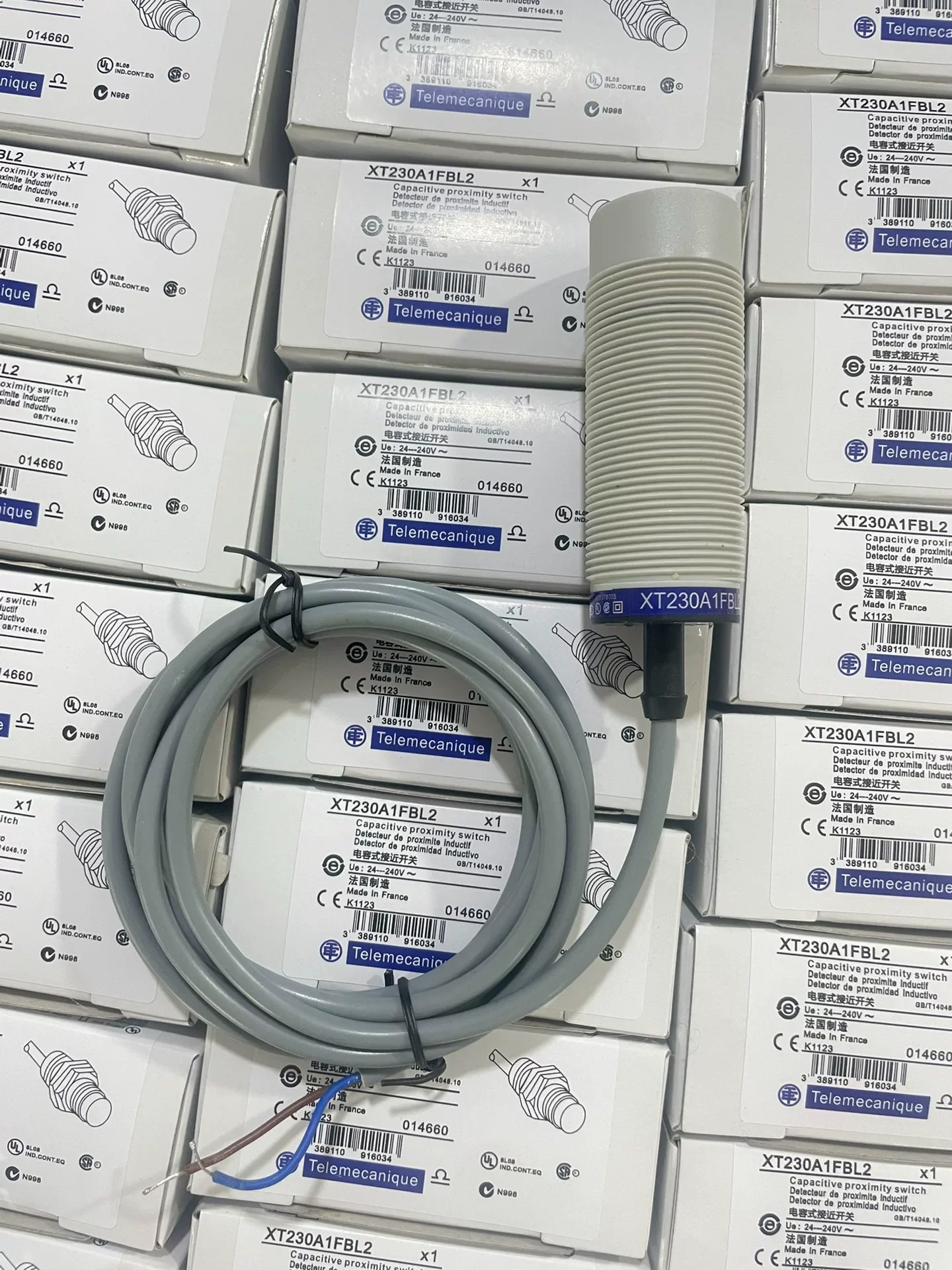 静電容量式スイッチ-xt230a1fbl2-センサー