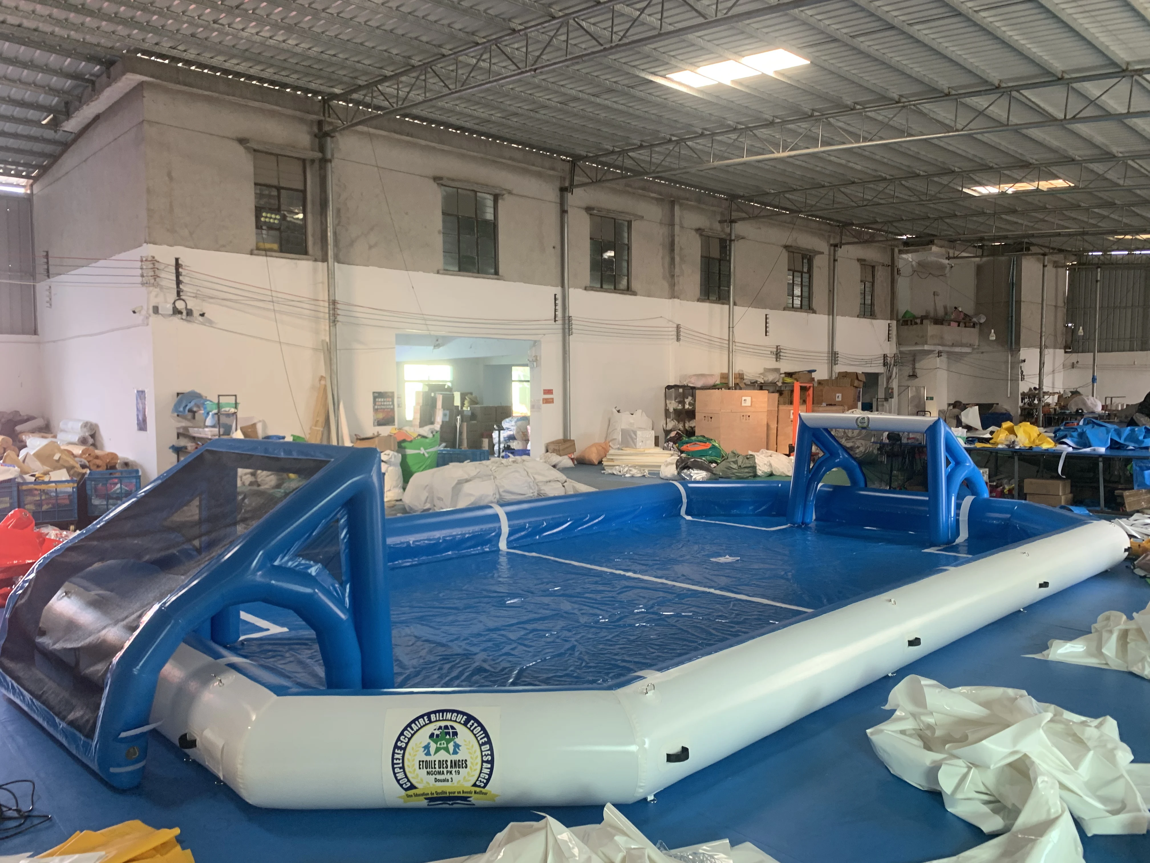 สนามฟุตบอลเป่าลมแข็งแรงทนทานสำหรับการแข่งขันทีม