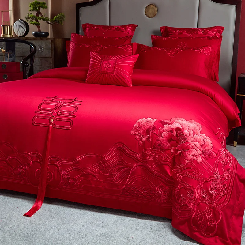 Luxury Flowers Embroidery Bedding Set Red Chinese Wedding Egyptian Cotton Tassels Duvet Cover Bed Sheet Pillowcases King Queen