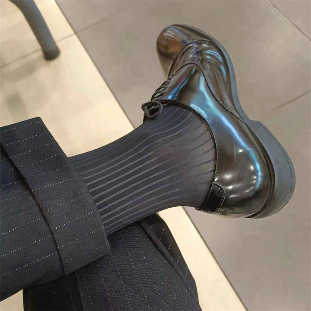 

1 Pair Men Fashion Sheer Striped Middle Tube Stockings Breathable Casual Formal Socks For Business Man Lightweight