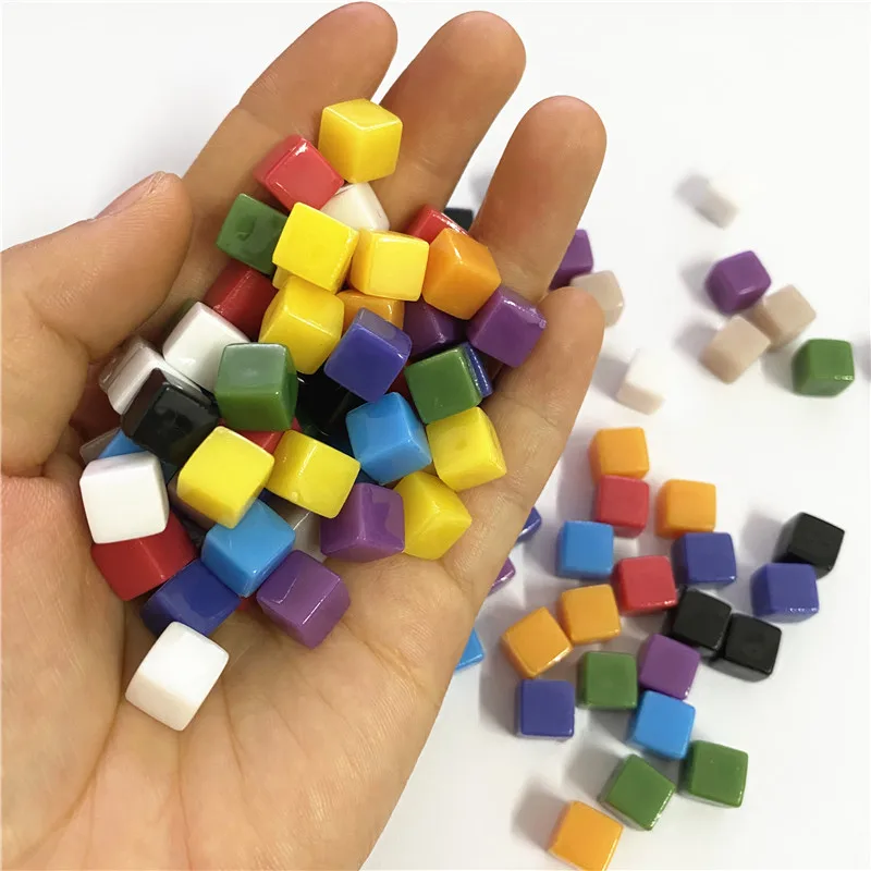 50 pz/set 8mm cubo trasparente colorato angolo quadrato dadi trasparenti pezzo di scacchi ad angolo retto per gioco da tavolo