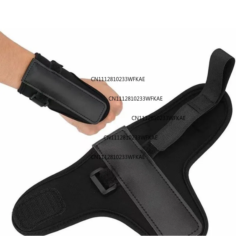 Beginner golf bracer with arm retainer with auxiliary practitioner golf putter posture corrector