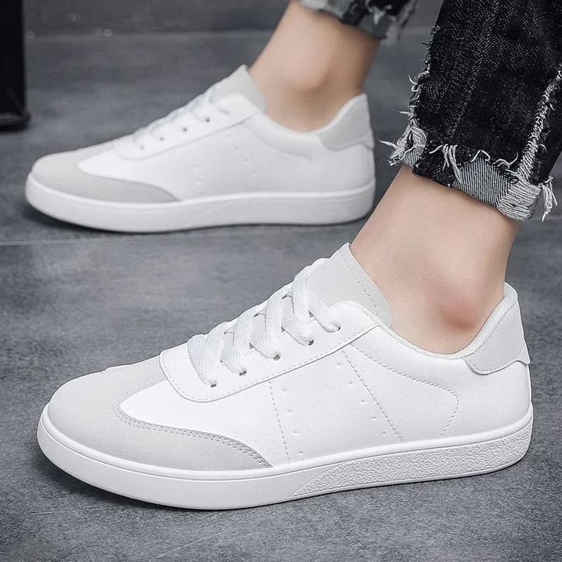 New Fashion Men Leather Shoes Non-Slip Wear-Resistant Sports Shoes Comfortable Flats Man Spring Summer Casual Sneaker