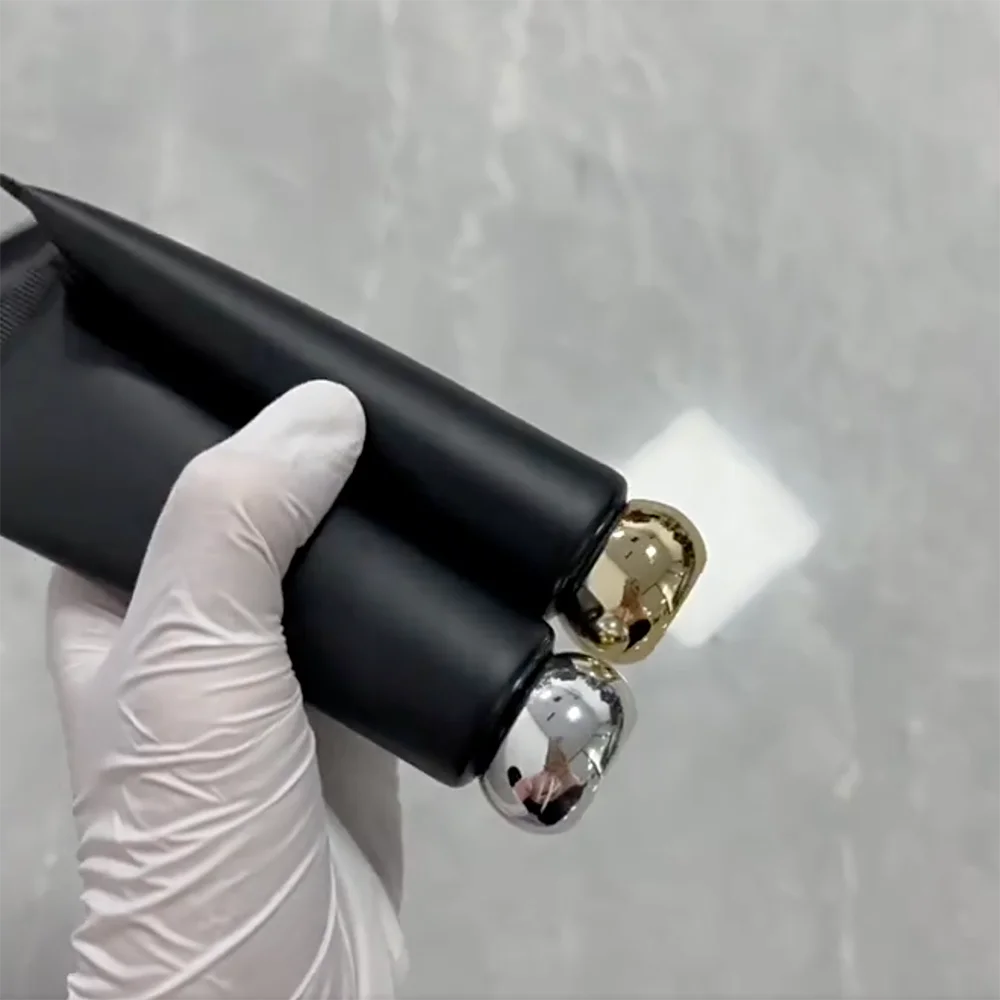 Bottiglia da spremere da 50 ml 50 g Tubo morbido in plastica nera opaca satinata Contenitore riutilizzabile da viaggio per crema cosmetica vuota