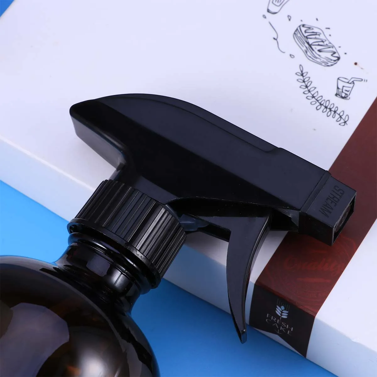 

Essential Oil Spray for Toiletries Refillable Aromatherapy Empty Atomizer Trigger Sprayer Container Oils