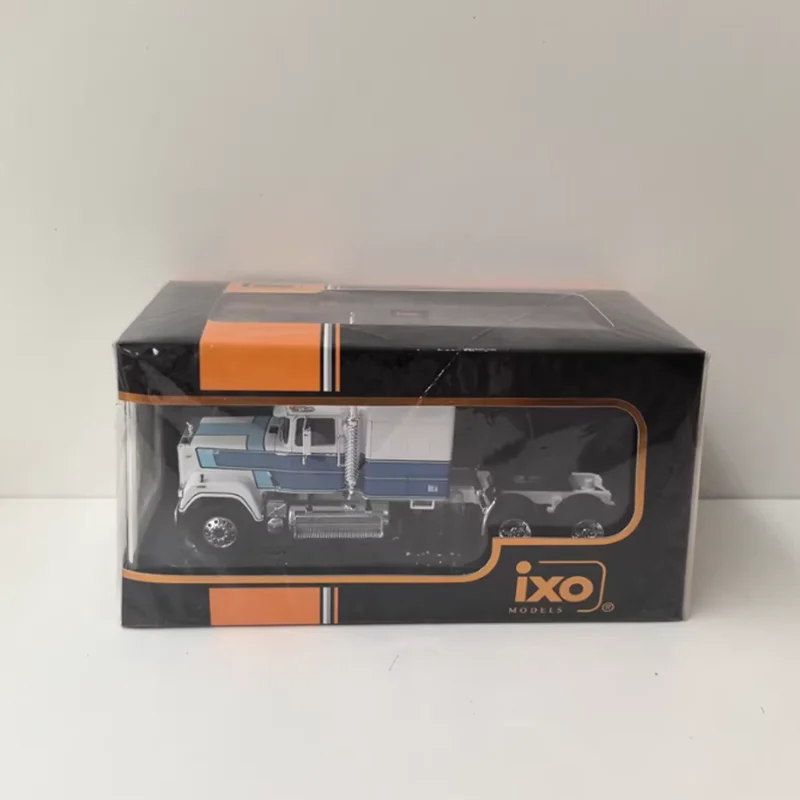 

IXO 1/43 Scale Superliner Magnum 1985 Alloy Car Model Static Collection Decorated Holiday Gifts Toys Souvenir Gift