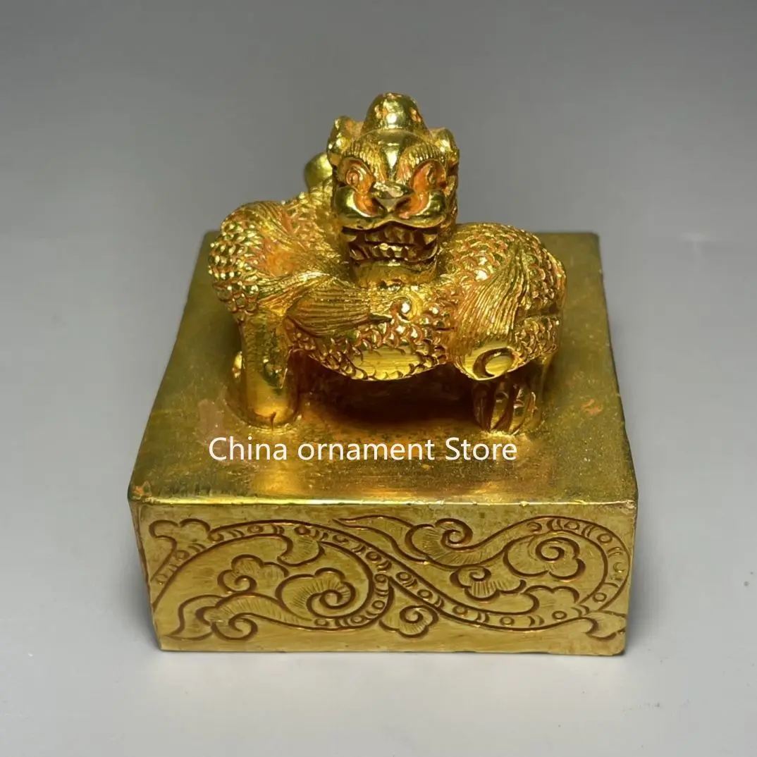 Antique gilt solid beast Qinglong Panlong gold ingot seal study paperweight antique retro ornament