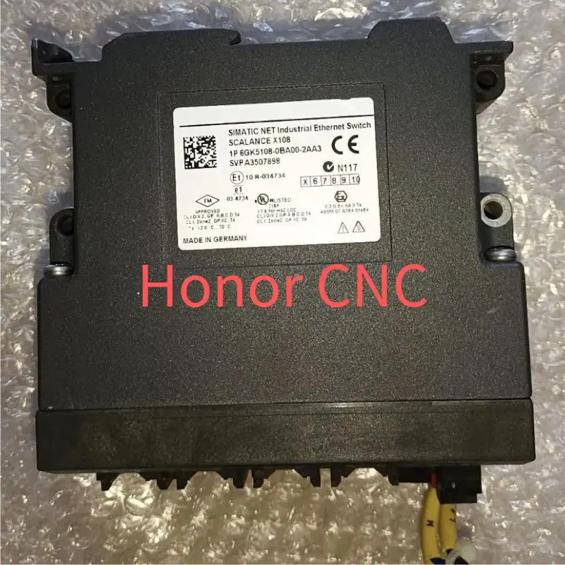 Interruptor IE no gestionado 6GK5108-0BA00-2AA3 usado probado OK en buenas condiciones SCALANCE X108,